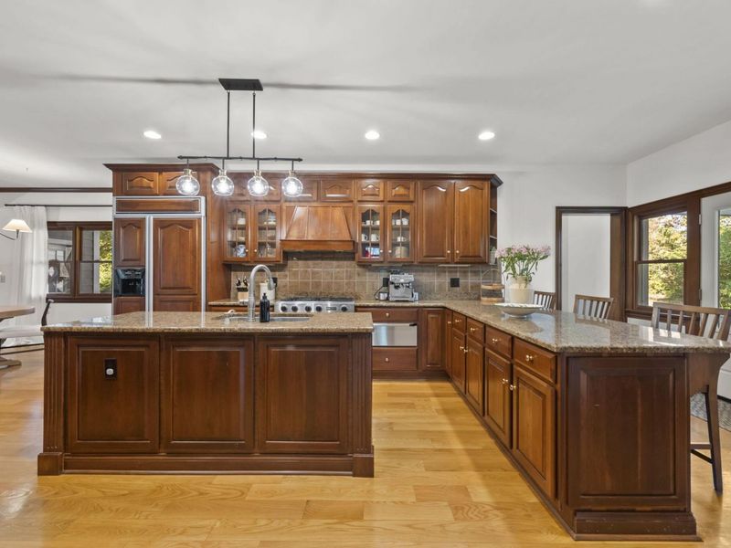 9776 Erin Woods Drive, Dublin, OH 43017 Photo 15