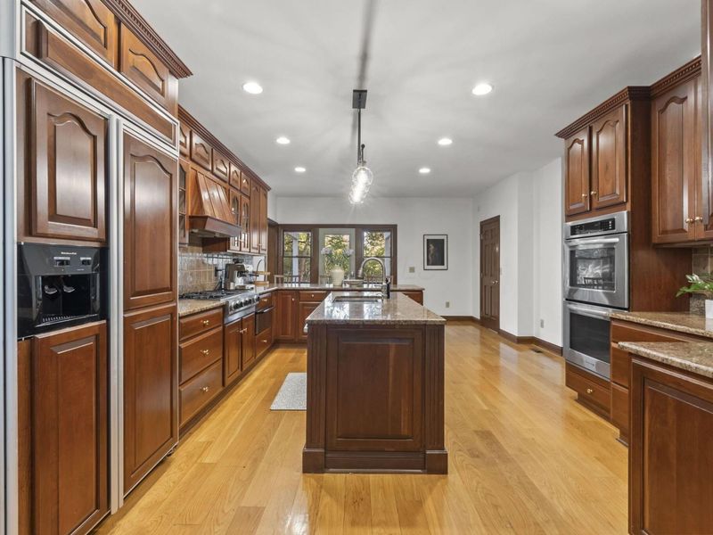 9776 Erin Woods Drive, Dublin, OH 43017 Photo 26