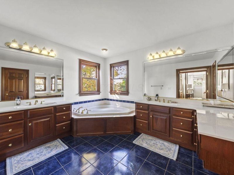 9776 Erin Woods Drive, Dublin, OH 43017 Photo 41