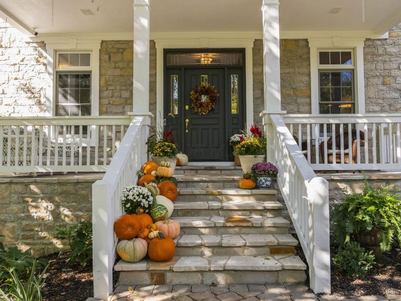 9776 Erin Woods Drive, Dublin, OH 43017 Photo 5