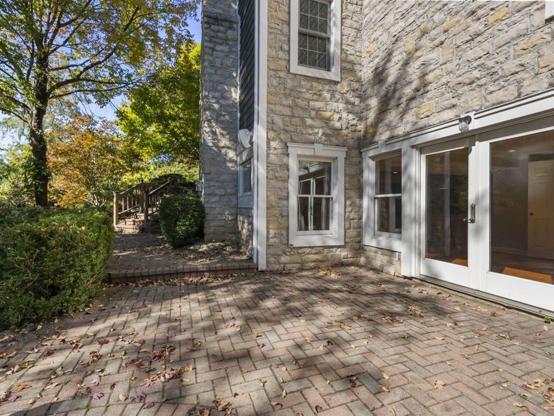 9776 Erin Woods Drive, Dublin, OH 43017 Photo 92