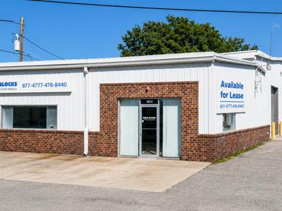4614 Rivers Avenue , North Charleston, SC 29405