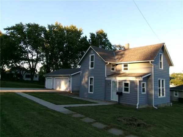 302 N Kansas Street, Highland, KS 66035