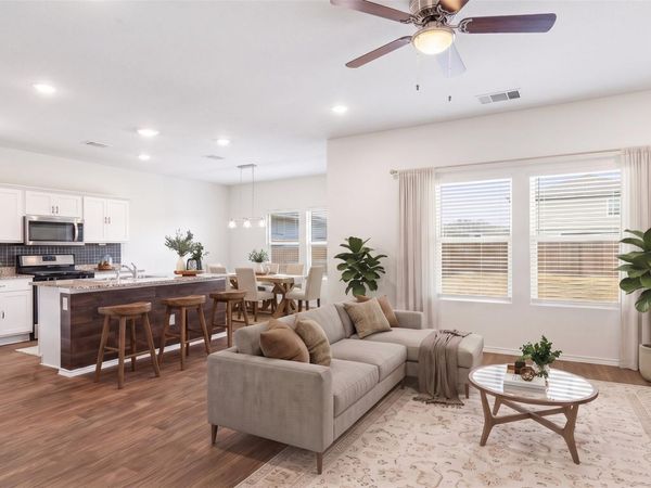 144 Harvest Creek DR, Uhland, TX 78640