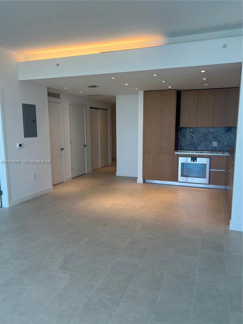 500 Alton Rd, Unit 1008, Miami Beach, FL 33139 Photo
