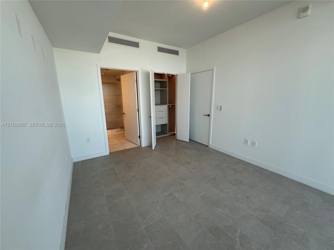 500 Alton Rd, Unit 1008, Miami Beach, FL 33139 Photo