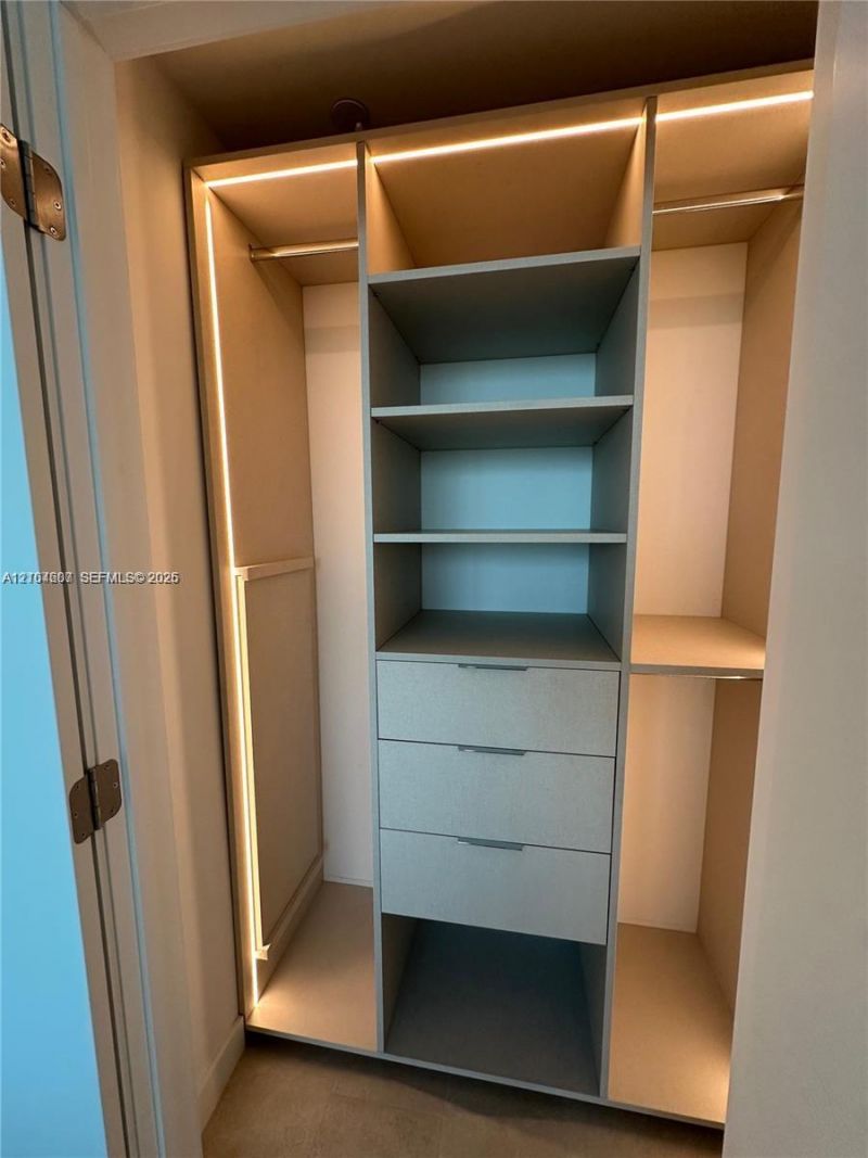 500 Alton Rd , Unit 1008, Miami Beach, FL 33139 Photo