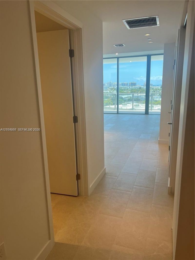 500 Alton Rd, Unit 1008, Miami Beach, FL 33139 Photo