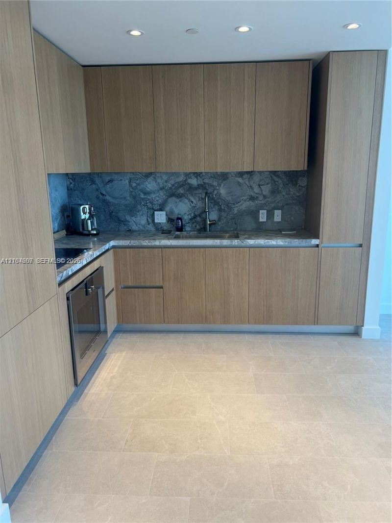 500 Alton Rd, Unit 1008, Miami Beach, FL 33139 Photo