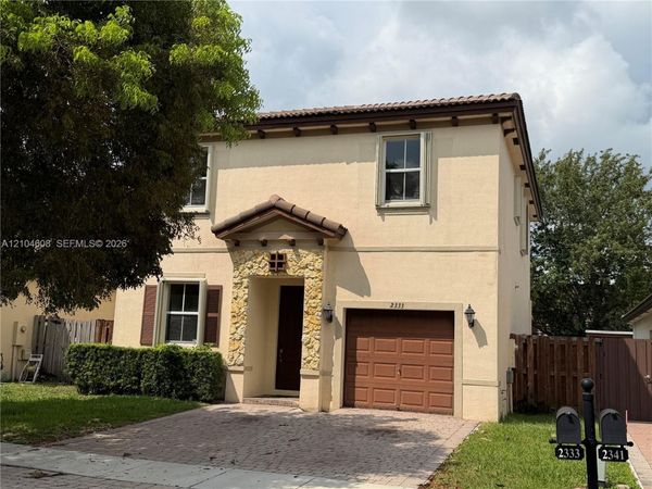 2333 NE 4th St, Homestead, FL 33033