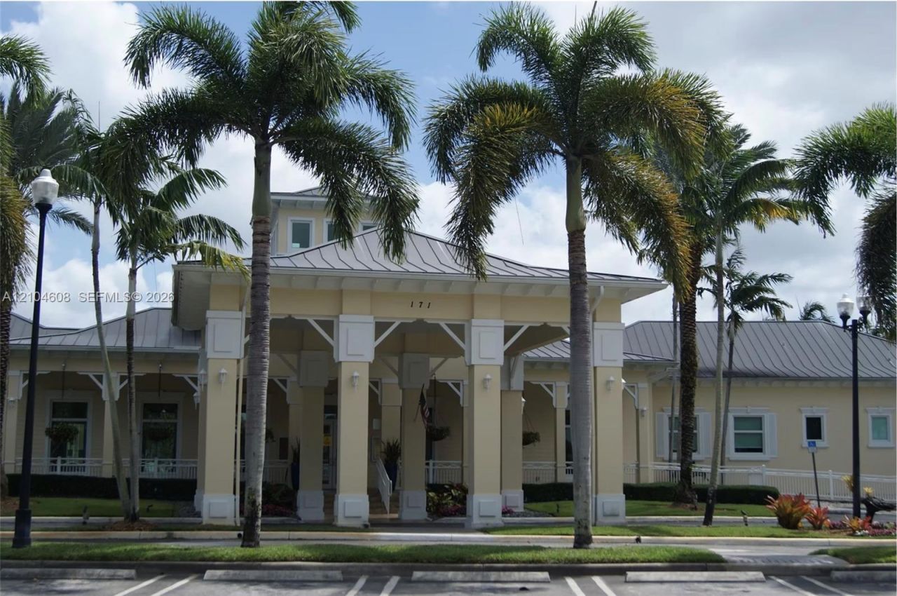 2333 NE 4th St, Homestead, FL 33033 Photo