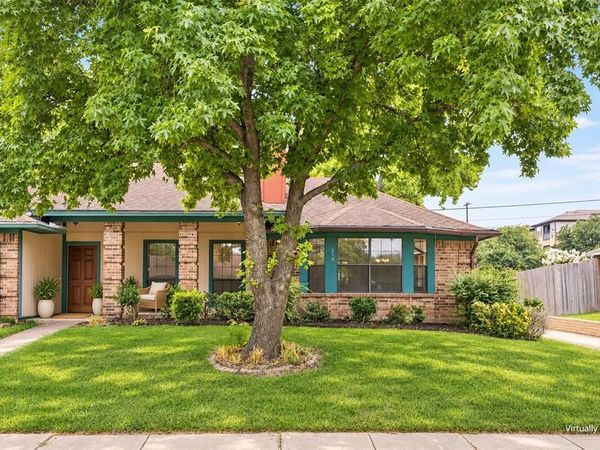 210 E Amberway Lane, Garland, TX 75040