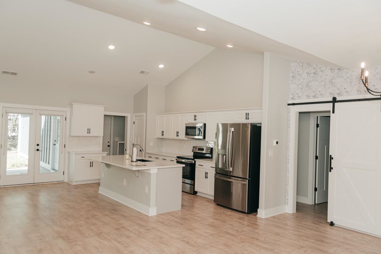 1000 Cuttino St. Photo 11