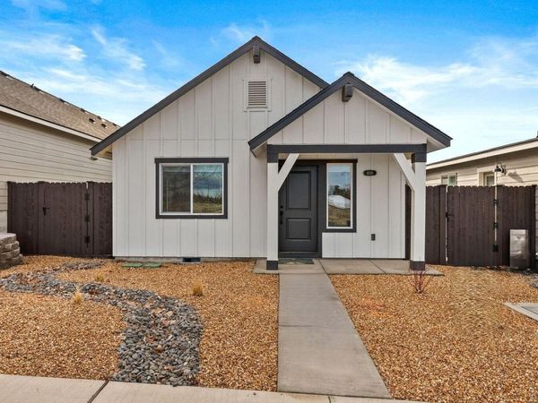 3984 SW Obsidian Place, Unit 139, Redmond, OR 97756
