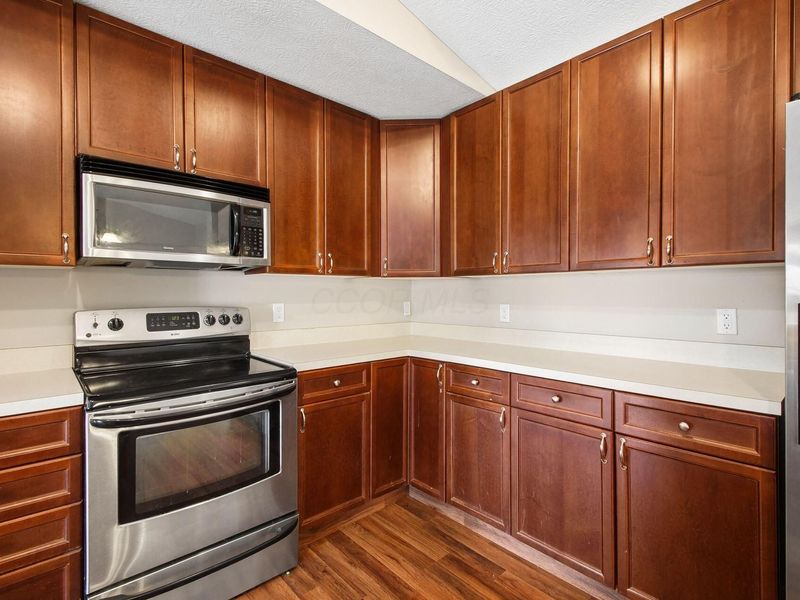 707 Hidden Springs Drive, Lewis Center, OH 43035 Photo 13