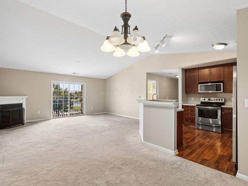 707 Hidden Springs Drive, Lewis Center, OH 43035 Photo 14