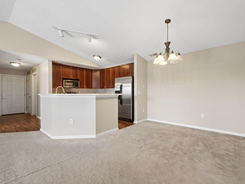 707 Hidden Springs Drive, Lewis Center, OH 43035 Photo 15