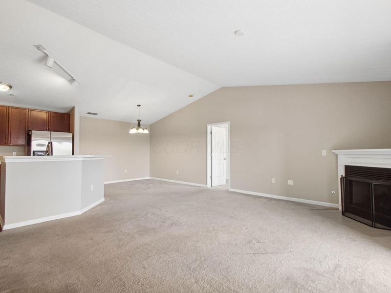 707 Hidden Springs Drive, Lewis Center, OH 43035 Photo 18