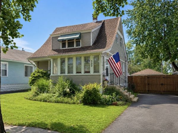 303 DAVISON Street , Joliet, IL 60433