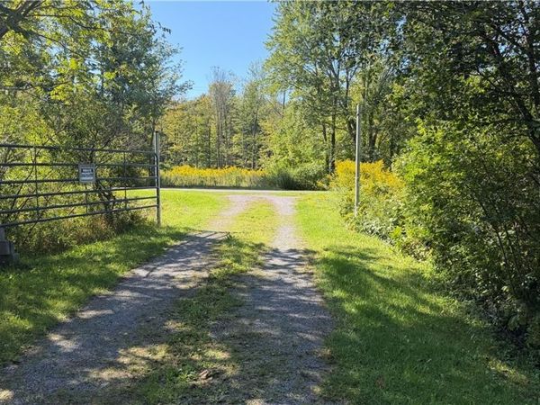 674 County Route 28 , Pulaski, NY 13142