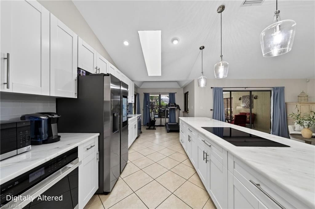 2370 Pine Woods Cir , Unit 35, Naples, FL 34105 Photo