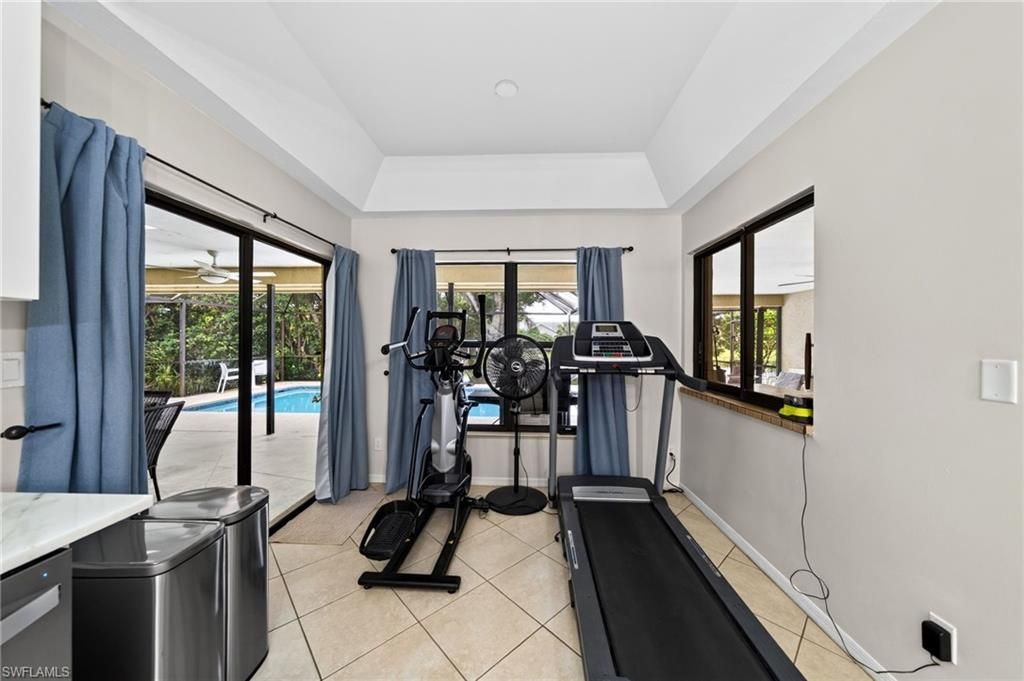 2370 Pine Woods Cir , Unit 35, Naples, FL 34105 Photo