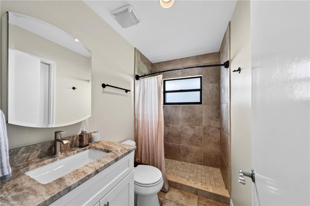 2370 Pine Woods Cir , Unit 35, Naples, FL 34105 Photo