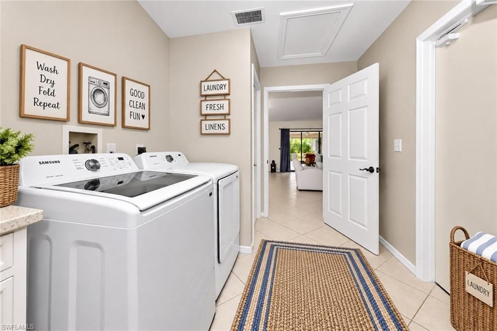 2370 Pine Woods Cir , Unit 35, Naples, FL 34105 Photo