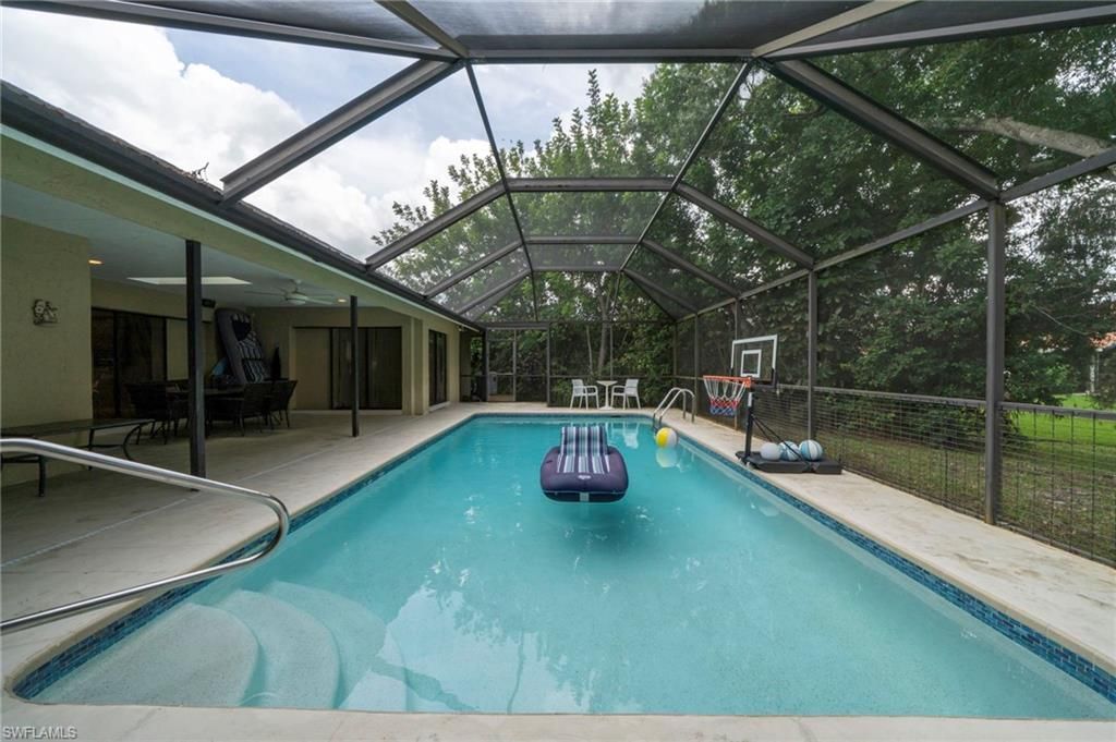 2370 Pine Woods Cir , Unit 35, Naples, FL 34105 Photo