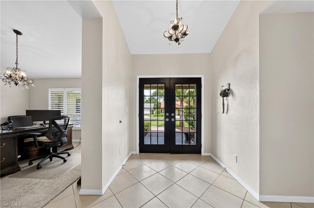 2370 Pine Woods Cir , Unit 35, Naples, FL 34105 Photo