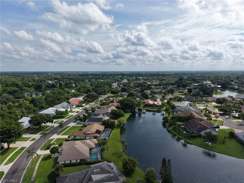 2370 Pine Woods Cir , Unit 35, Naples, FL 34105 Photo