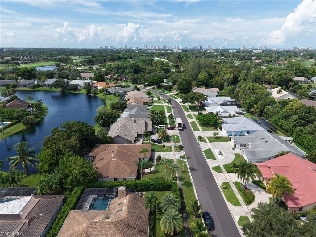 2370 Pine Woods Cir , Unit 35, Naples, FL 34105 Photo