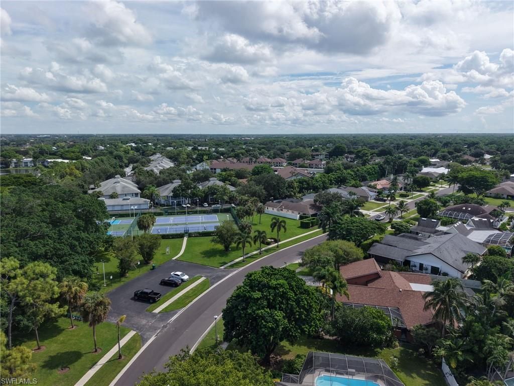 2370 Pine Woods Cir , Unit 35, Naples, FL 34105 Photo