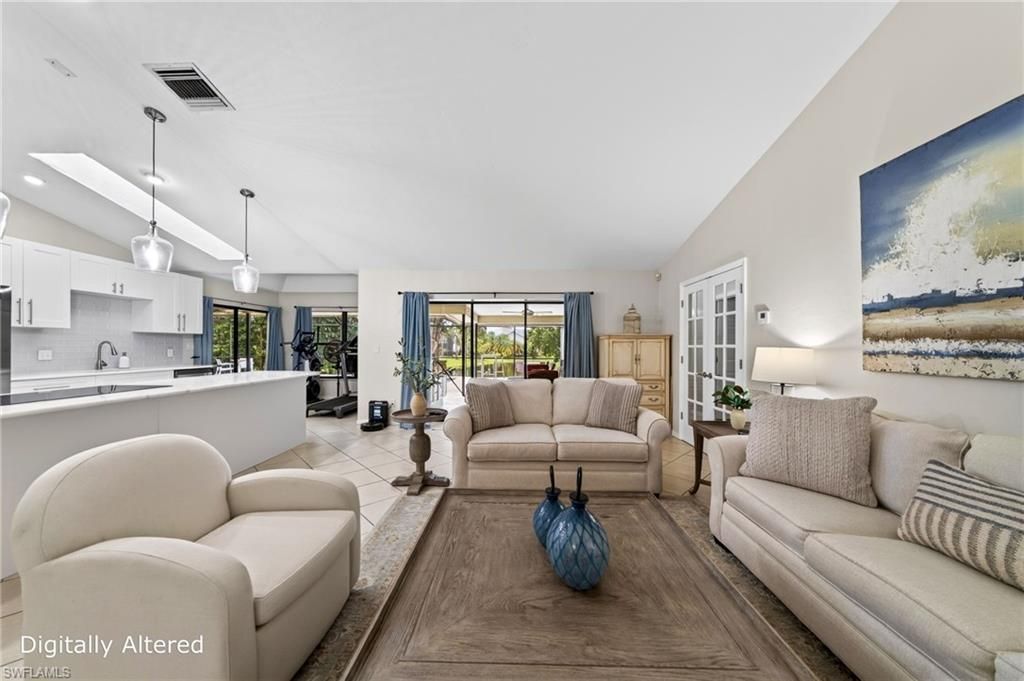 2370 Pine Woods Cir , Unit 35, Naples, FL 34105 Photo