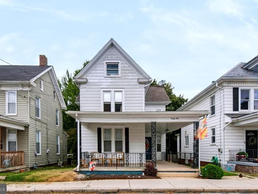 41 E Maple Street, Dallastown, PA 17313 Main Photo