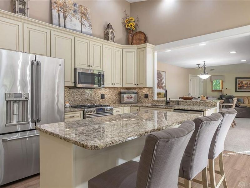 4093 Wagner Road, Sugarcreek Township, OH 45440 Photo 18