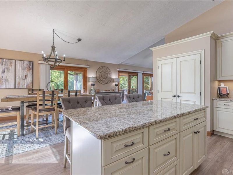 4093 Wagner Road, Sugarcreek Township, OH 45440 Photo 20