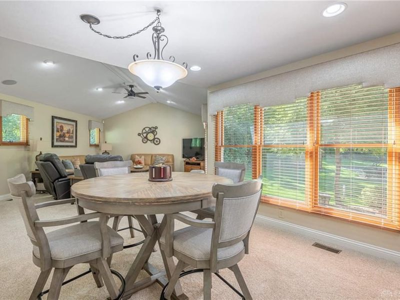 4093 Wagner Road, Sugarcreek Township, OH 45440 Photo 24