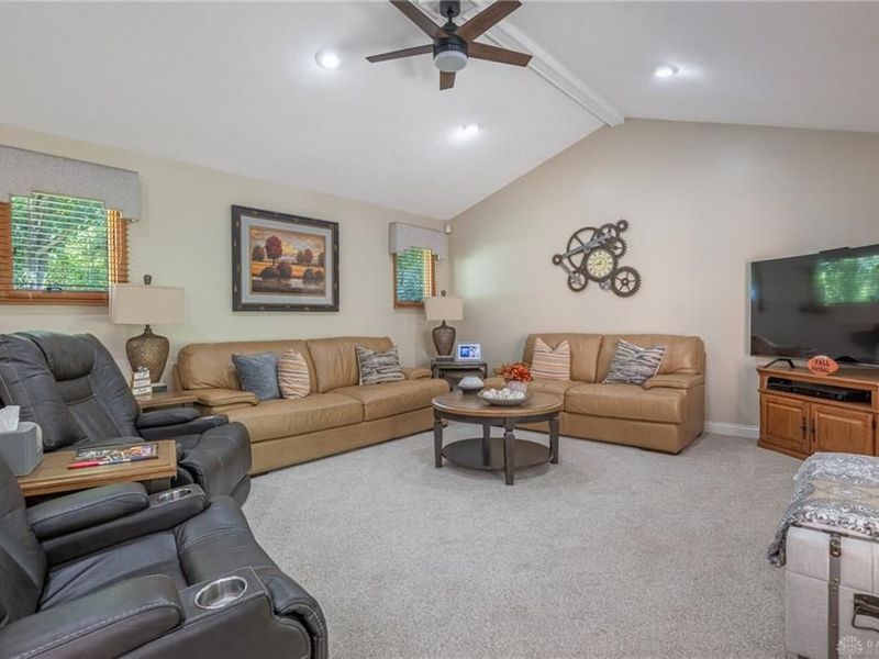 4093 Wagner Road, Sugarcreek Township, OH 45440 Photo 25