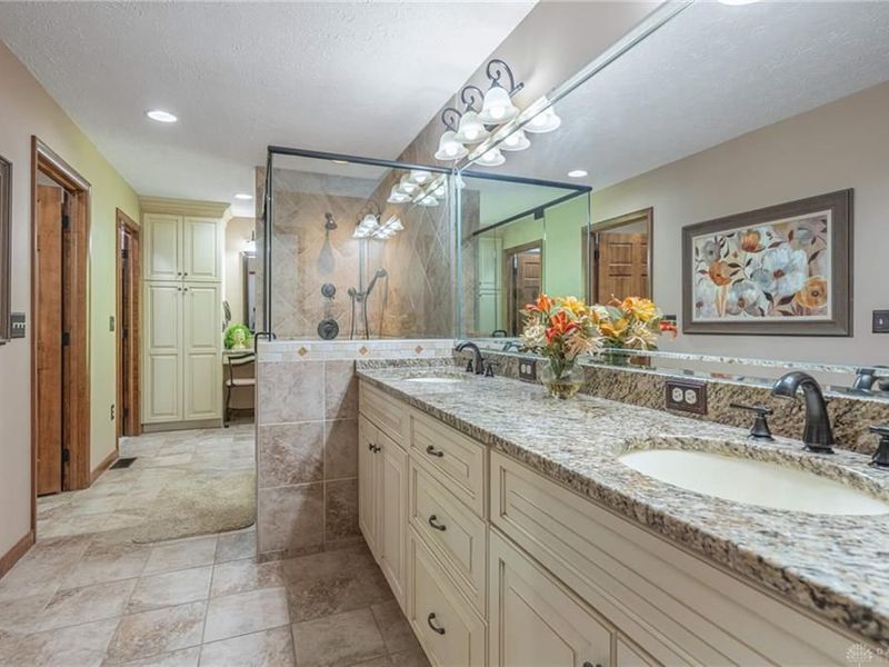 4093 Wagner Road, Sugarcreek Township, OH 45440 Photo 37