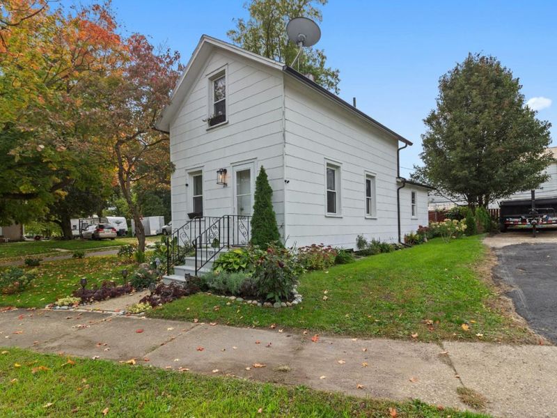 28 Woodlawn Avenue, Norwalk, OH 44857 Photo 3