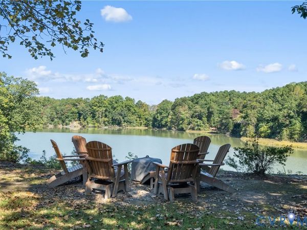 1112 Bennett Farm Road, Locust Hill, VA 23092
