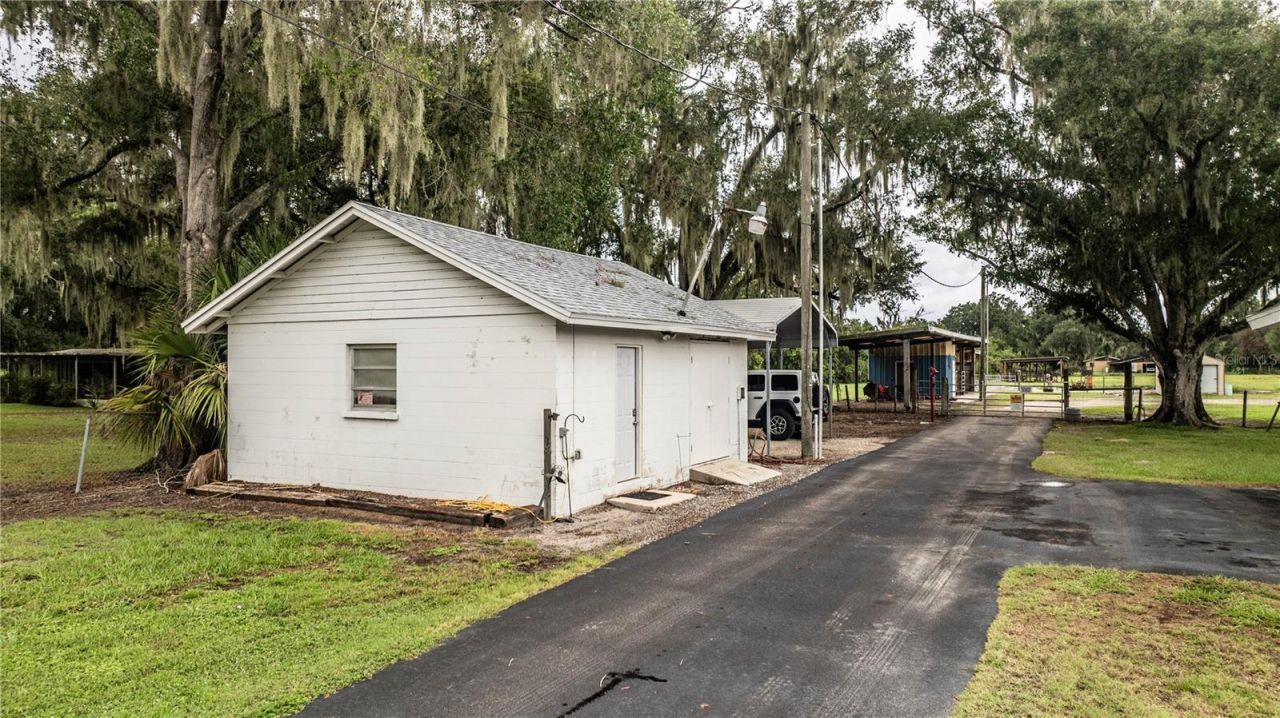 1633 Cherry Lane, Lakeland, FL 33811 Photo