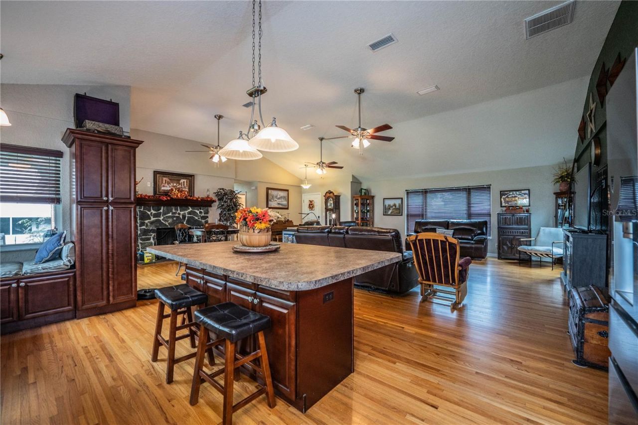 1633 Cherry Lane, Lakeland, FL 33811 Photo