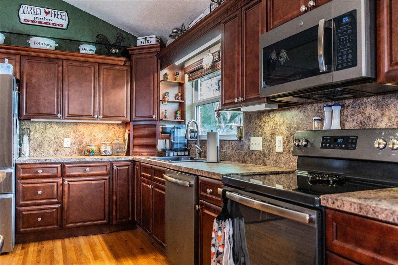 1633 Cherry Lane, Lakeland, FL 33811 Photo
