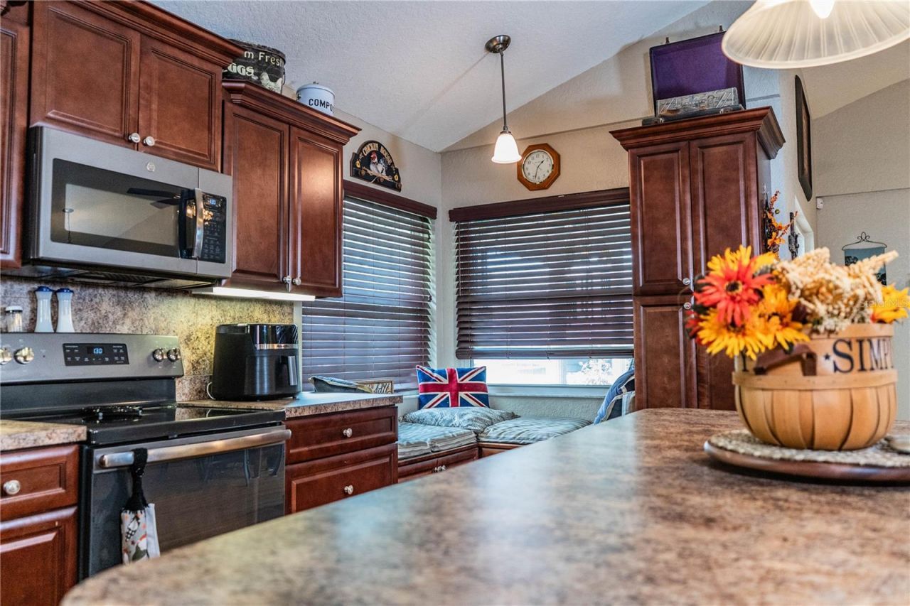 1633 Cherry Lane, Lakeland, FL 33811 Photo