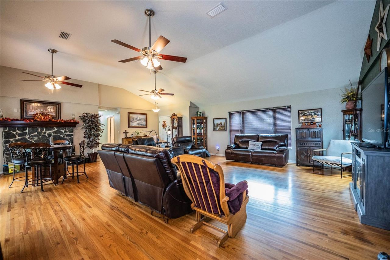 1633 Cherry Lane, Lakeland, FL 33811 Photo