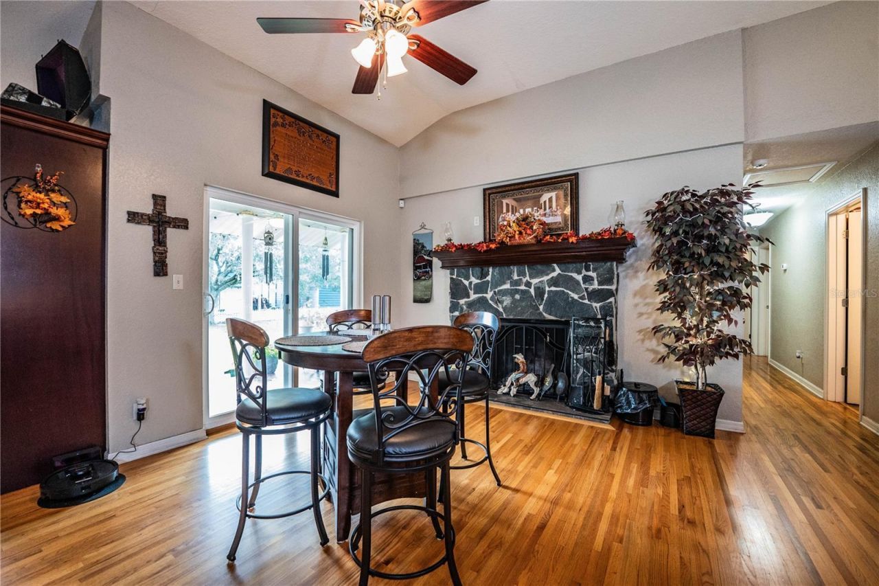 1633 Cherry Lane, Lakeland, FL 33811 Photo
