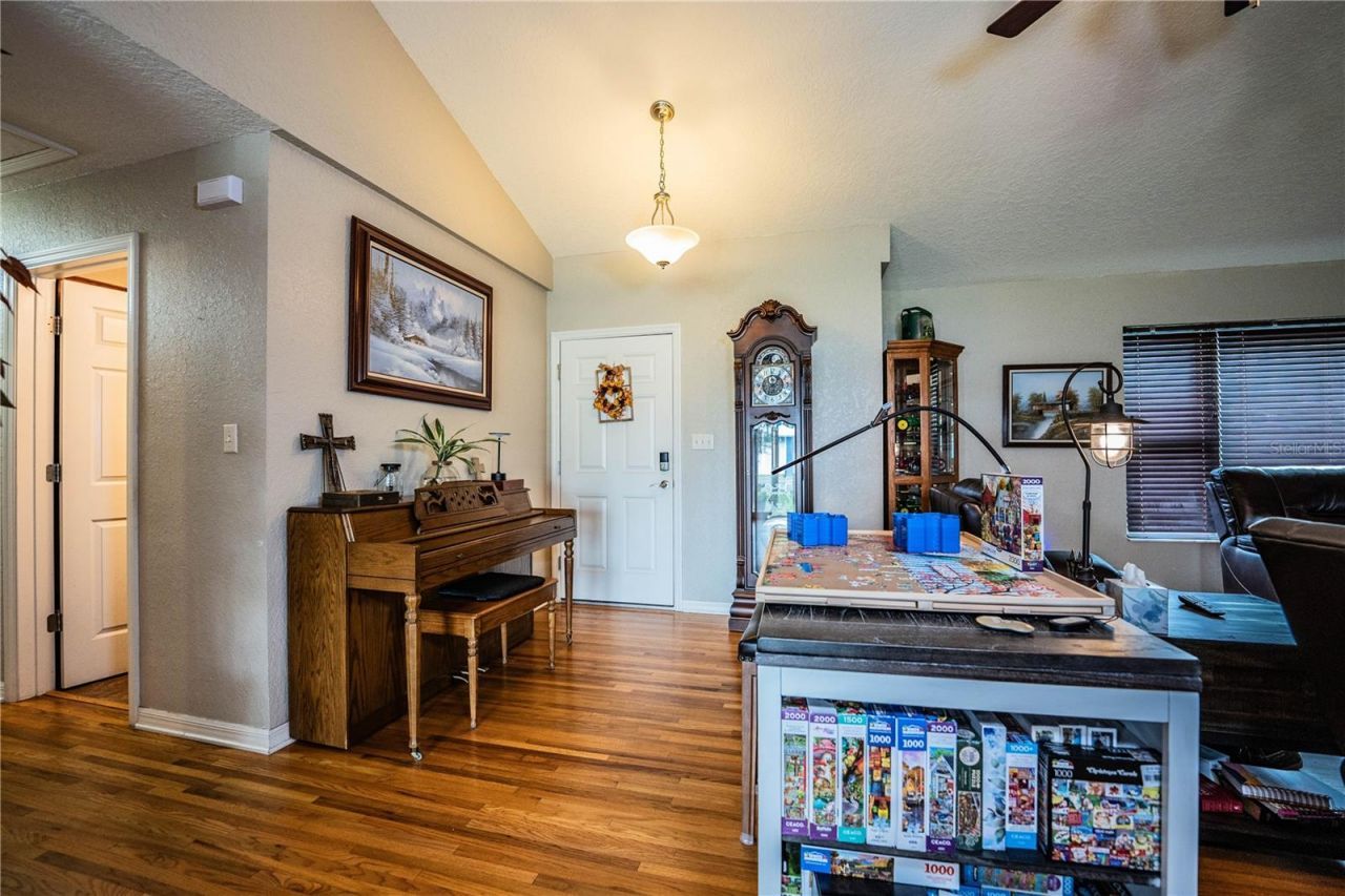 1633 Cherry Lane, Lakeland, FL 33811 Photo