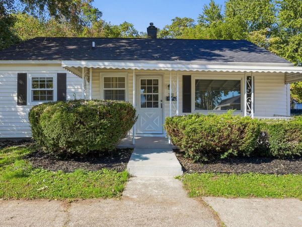 231 N George Street , Lancaster, OH 43130